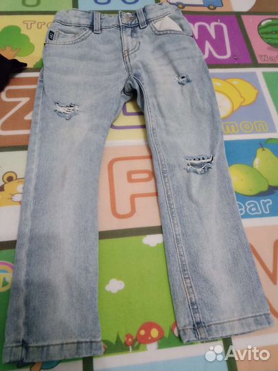 Футболка и джинсы Terranova