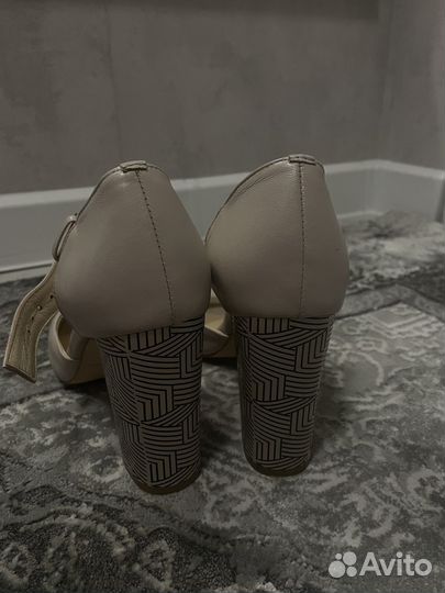 Туфли женские