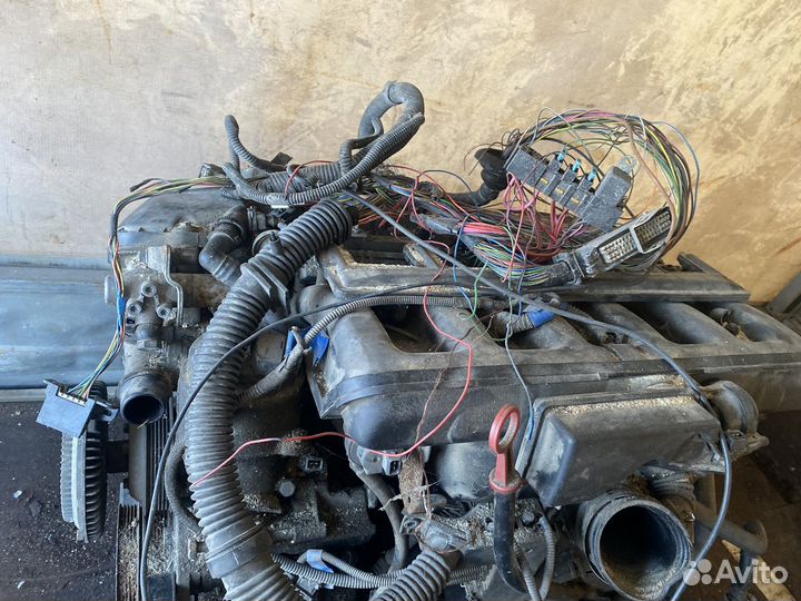 Двигатель м52b20tu