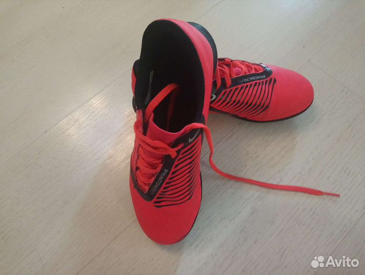 Футзал кроссовки nike