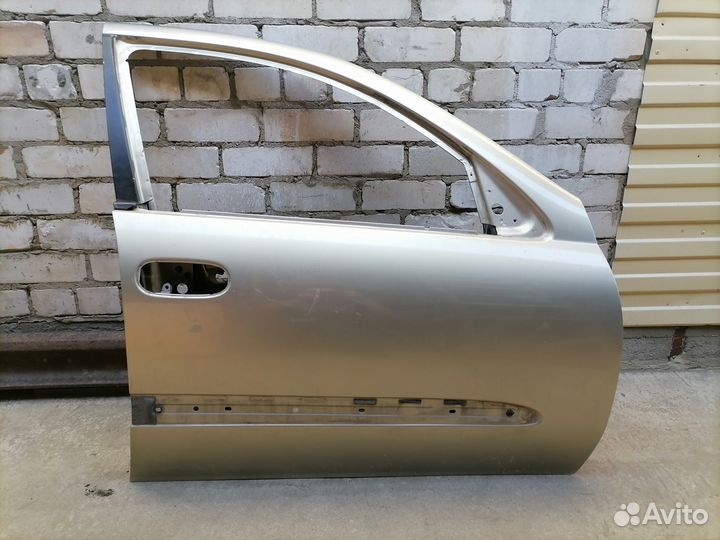 Дверь передняя правая Nissan Almera Classic B10