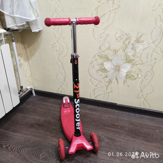 Самокат детский трехколесный