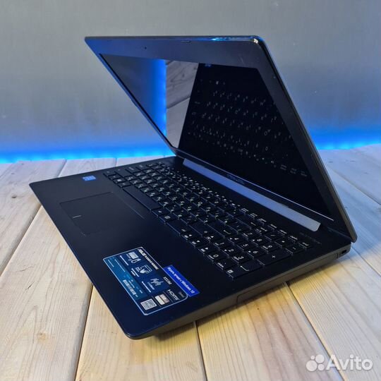Ноутбук Asus X553M