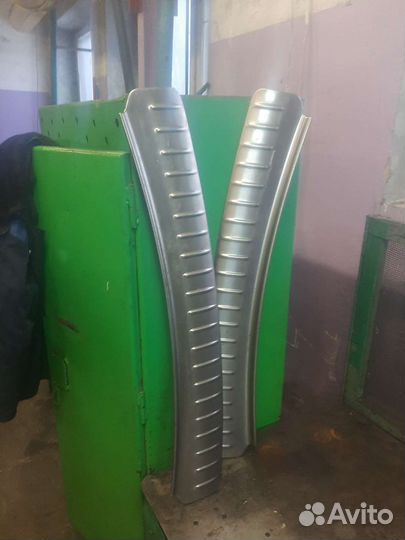 Накладка заднего бампера Porsche Cayenne