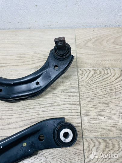 Рычаги задние верхние комплект Honda Civic 4D