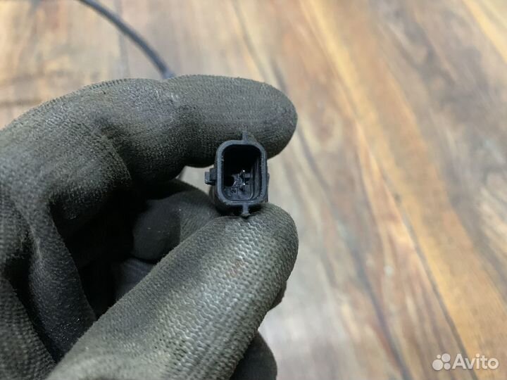 Renault Duster Датчик ABS передний правый