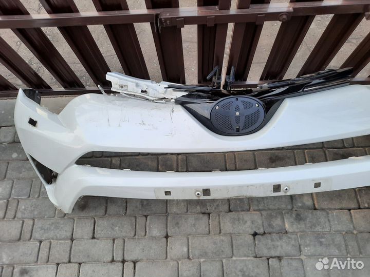 Бампер Toyota Rav 4