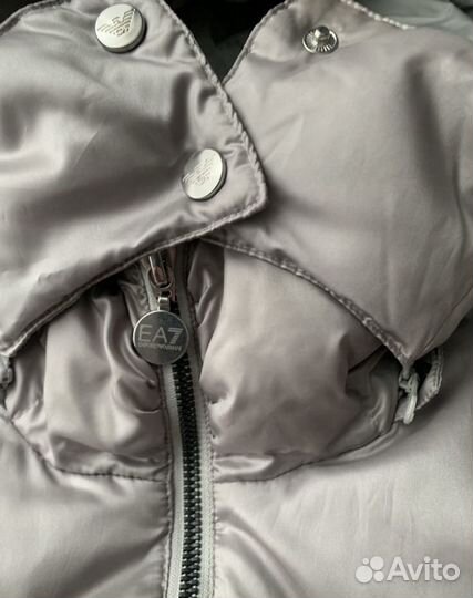 Пуховик женский ea7