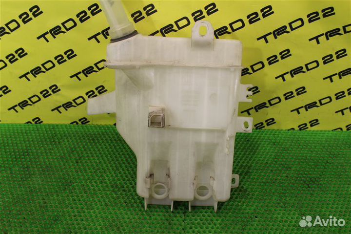 Бачок омывателя Toyota Alphard MNH10 1mzfe
