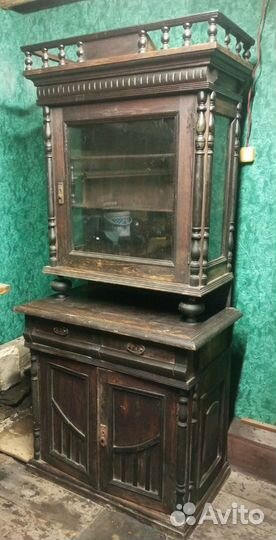 Старинный буфет