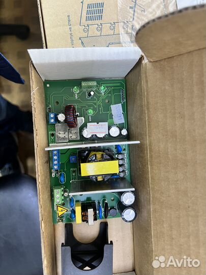 Источник бесперебойного питания