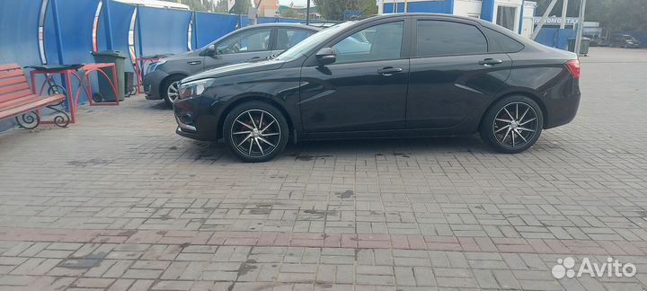 LADA Vesta 1.6 МТ, 2018, 105 000 км