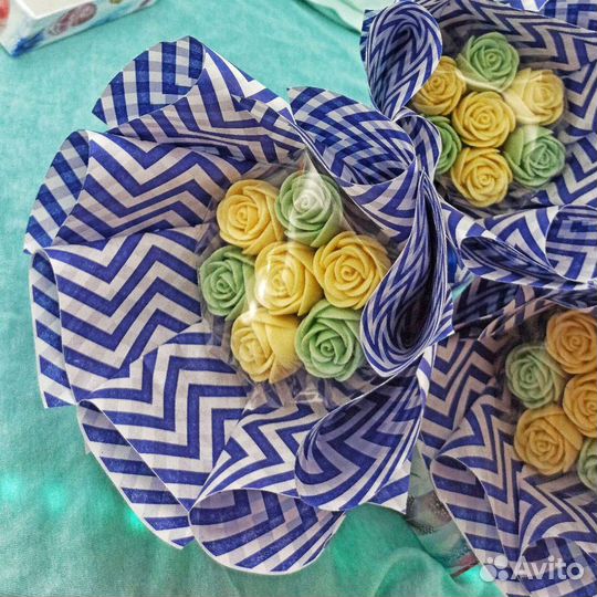 Букет из бельгийского шоколада (розы, ромашки)