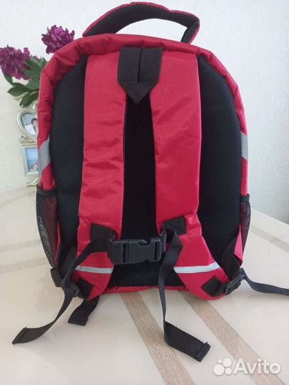 Портфель школьный новый