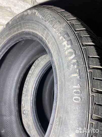 Gislaved NordFrost 100 235/55 R17 103T