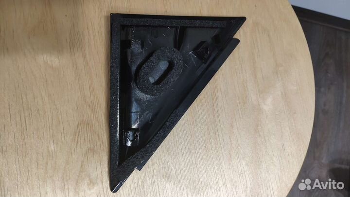 Накладка декоративная Toyota Camry XV70 2020