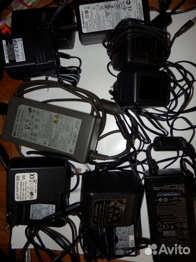 Блоки питания 12, 9, 7.5, 15 вольт 0,8-3,0 ампер