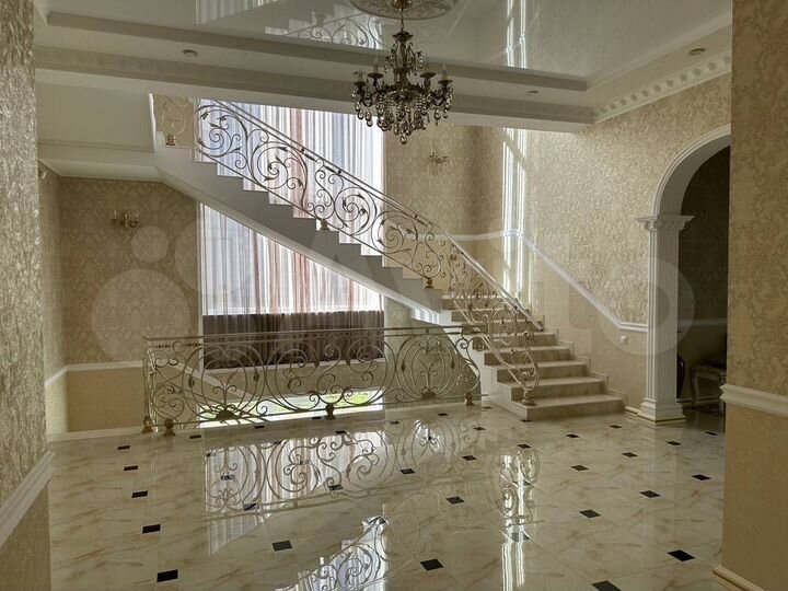 Дом 750 м² на участке 11,5 сот.