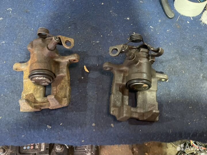 Супорта задних фольцфаген т4