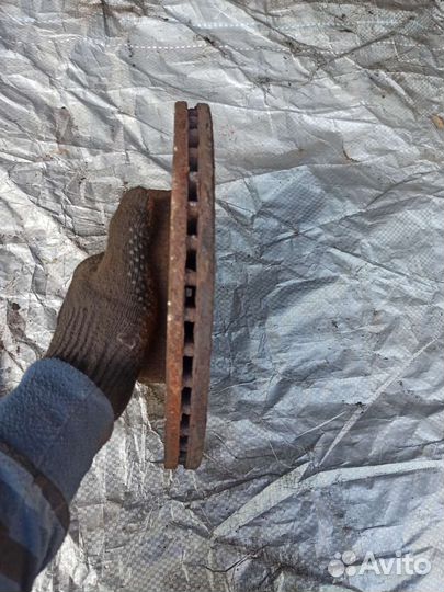 Передний тормозной диск Эпика