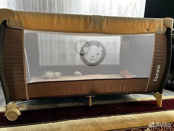 Манеж детский складной