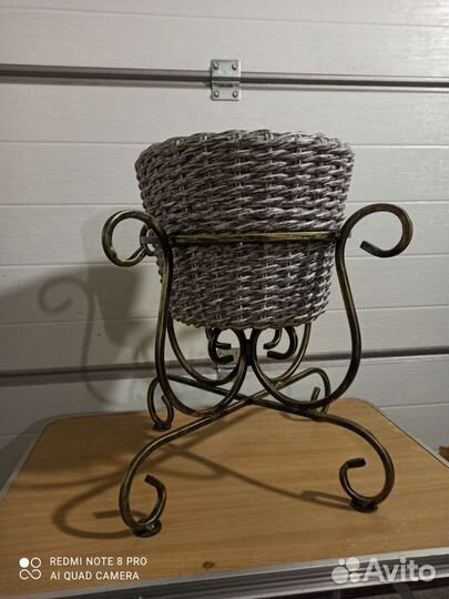 Кашпо для цветов + подставка