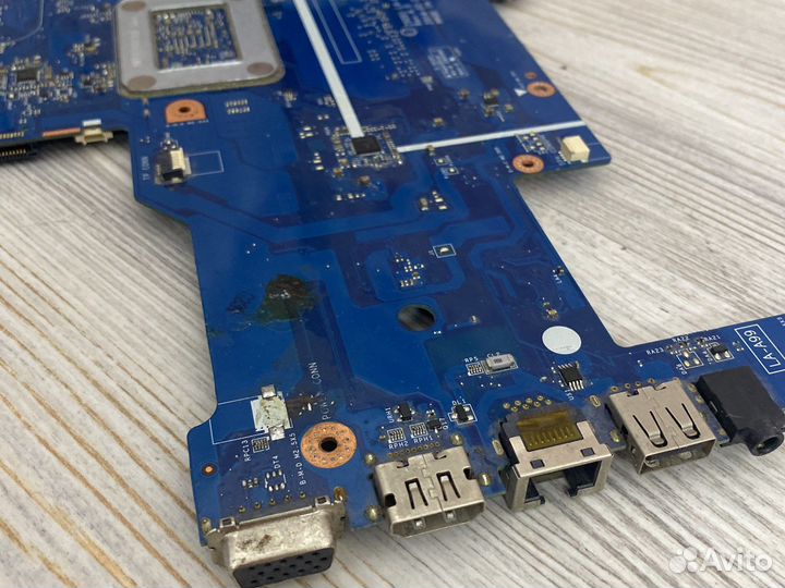 Материнская плата на запчасти ZS051 LA-A996P