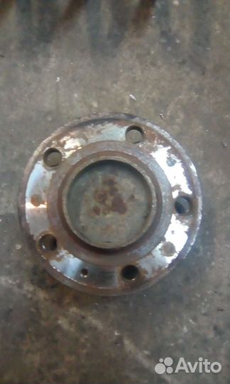 Ступица задняя левая правая Volvo S80