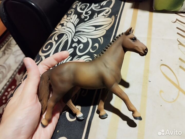 Коллекционные фигурки лошадей schleich