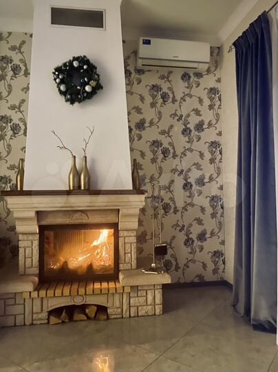 Коттедж 190 м² на участке 6 сот.