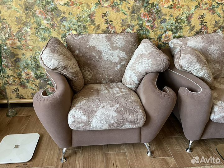 Набор мягкой мебели