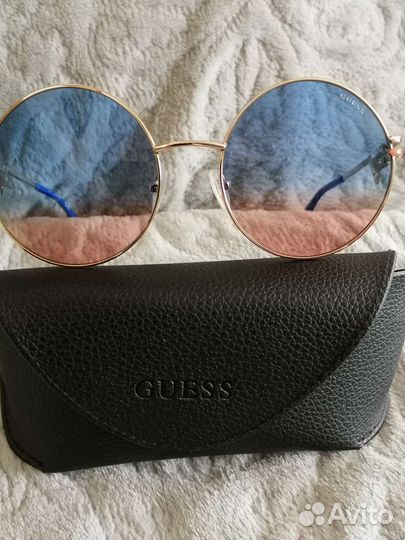 Guess солнцезащитные очки. Оригинал. Новые