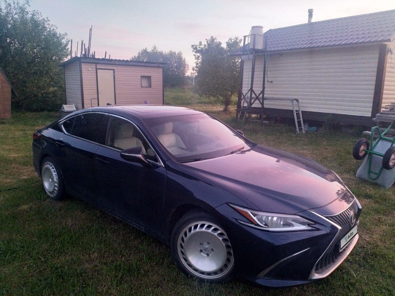 Lexus ES: фото владельца