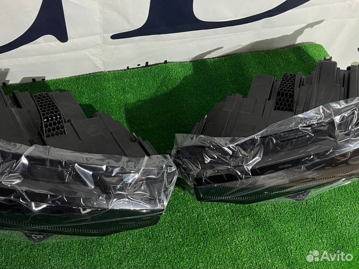 Дневной ходовой огонь Zeekr 001 оригинал