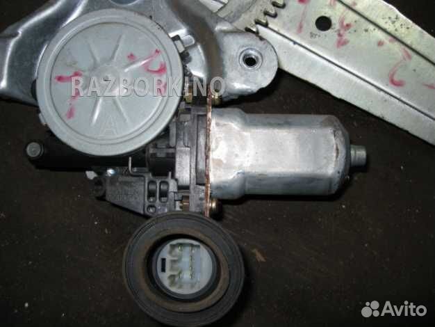 Моторчик заднего левого стеклоподъемника 85720AE02