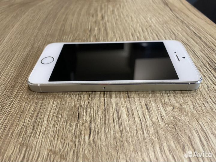 iPhone 5S, 16 ГБ