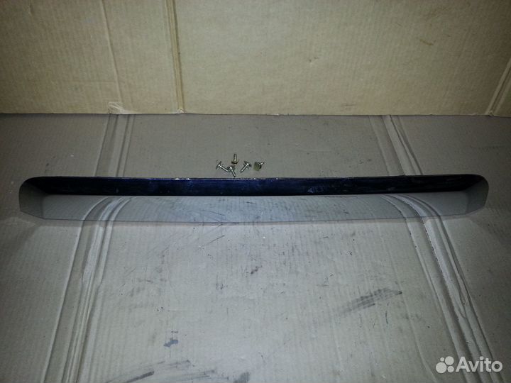 Накладка двери багажника Nissan X-Trail T31