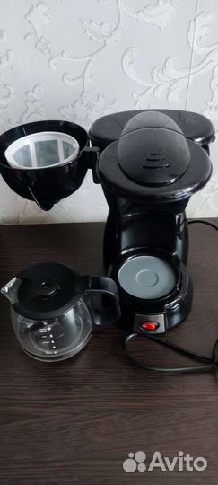 Кофеварка новая