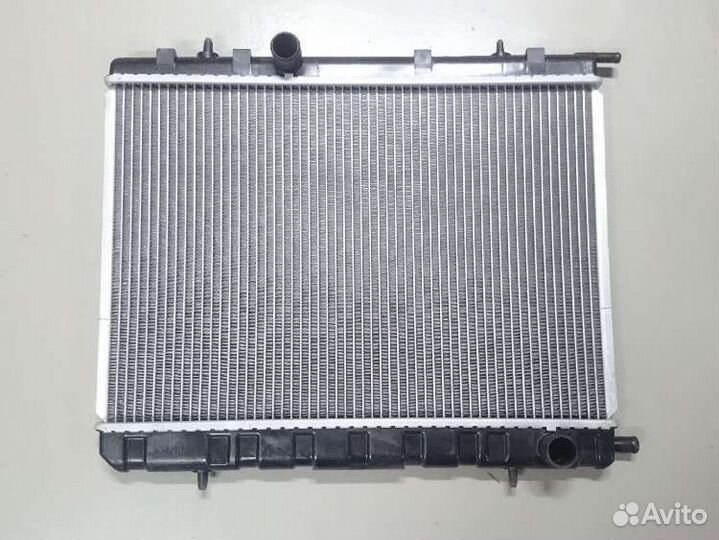 Радиатор охлаждения Dongfeng H30 cross мкпп/новый