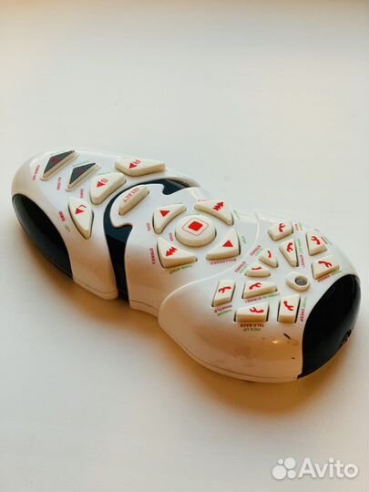 Игрушка робот с пультом управления