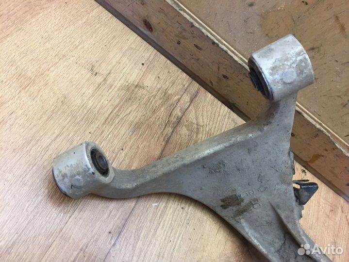 Рычаг задний верхний правый Nissan Murano Z51