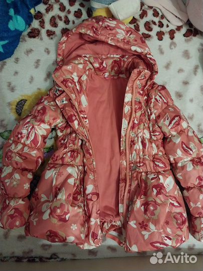 Куртка для девочки на 5-6 лет