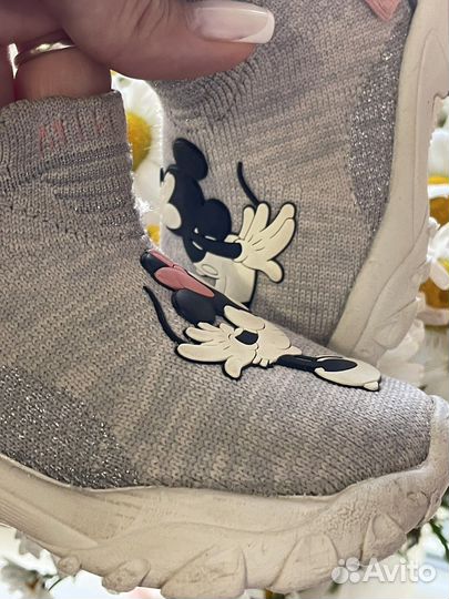 Кроссовки для девочки zara 20