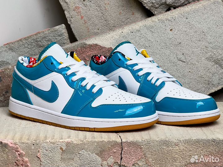 Nike Air Jordan 1 Low SE Barcelona Cyber Teal