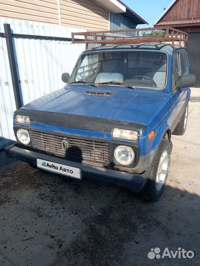 LADA 4x4 (Нива) 1.7 МТ, 2003, 100 000 км