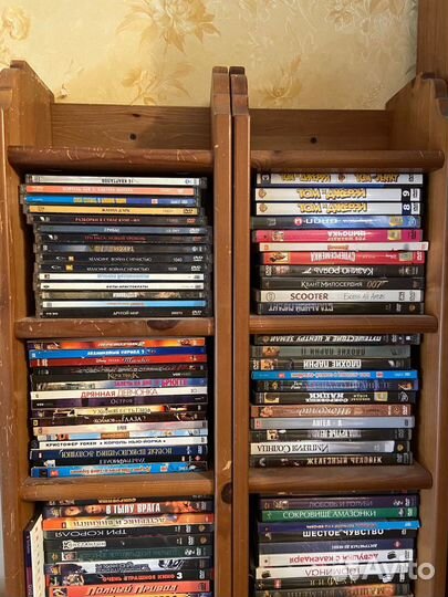 Коллекция DVD и BD (и 3 стойки Икеа)