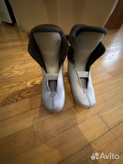 Горнолыжные ботинки детские 18-19,5