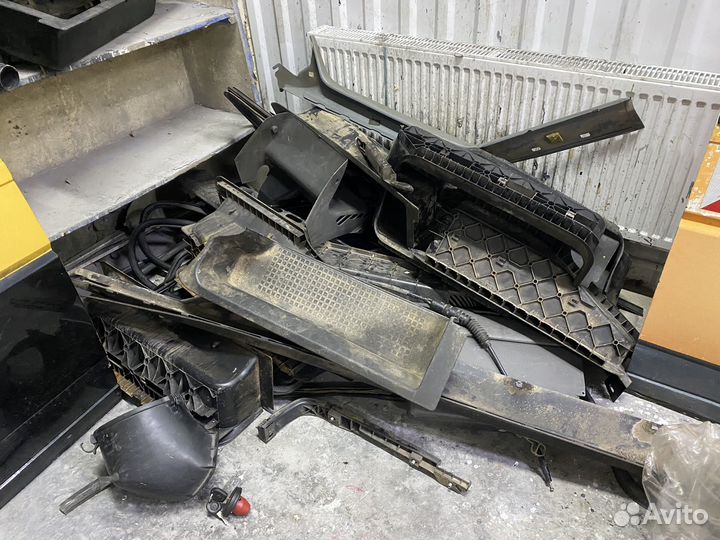 Запчасти Volkswagen Transporter T4
