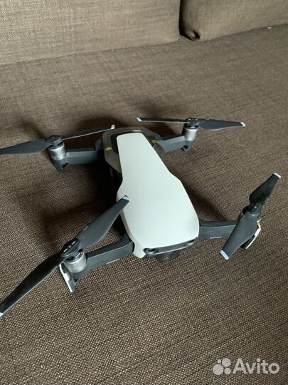 Квадрокоптер dji mavic air