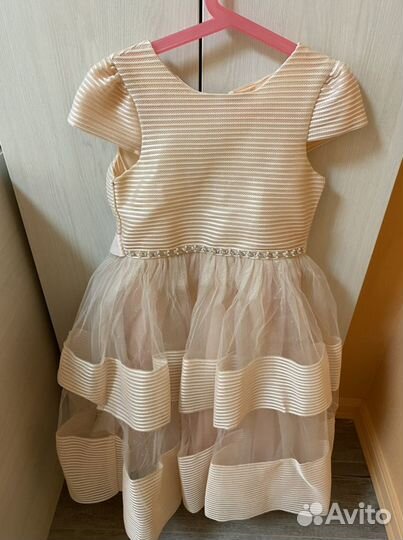 Платье нарядное